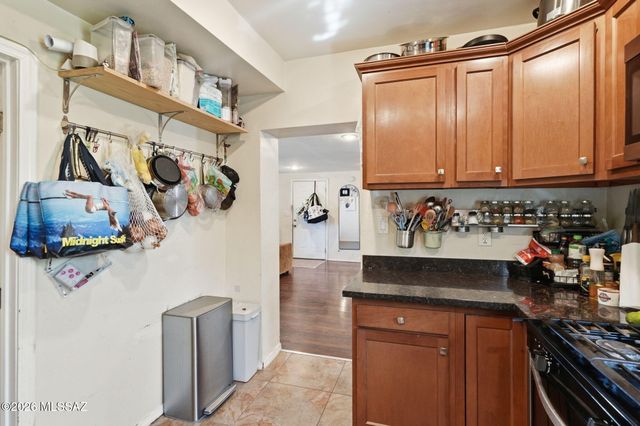 1317 W Niagara Street, Tucson, AZ 85745