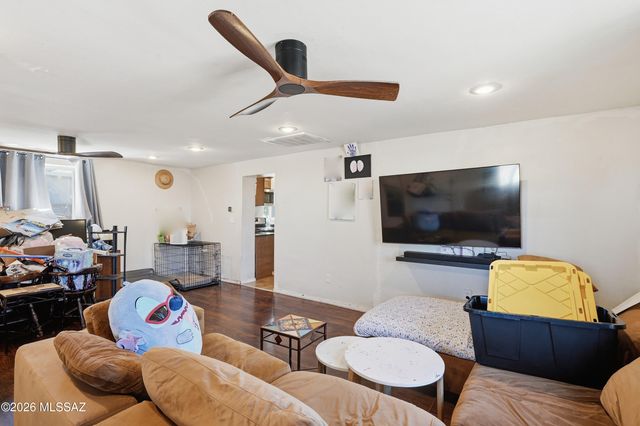 1317 W Niagara Street, Tucson, AZ 85745