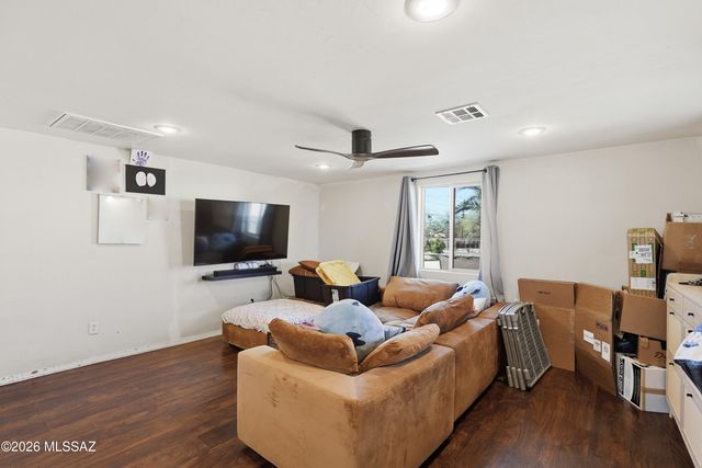 1317 W Niagara Street, Tucson, AZ 85745