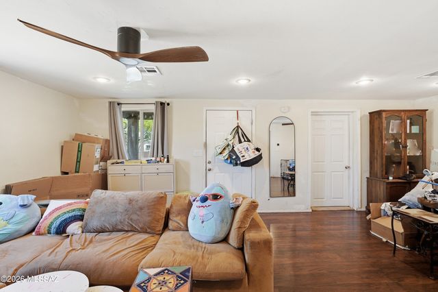 1317 W Niagara Street, Tucson, AZ 85745