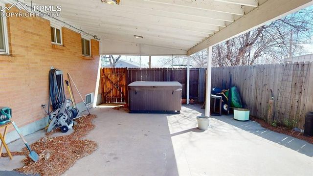 6869 Galapago Court, Denver, CO 80221