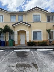 6940 NW 177th St P104, Hialeah, FL 33015
