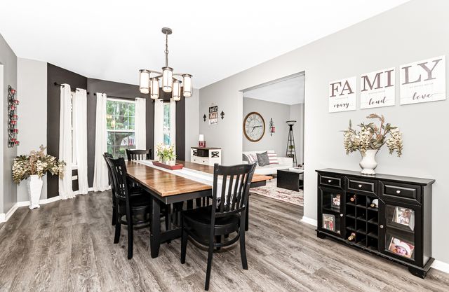 1308 Burns Court, Minooka, IL 60447