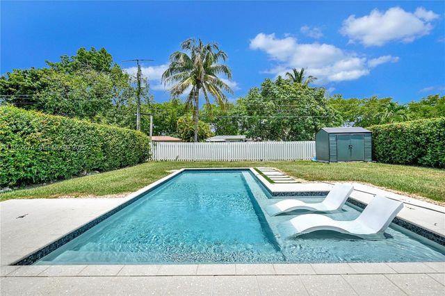 5713 Jefferson St, Hollywood, FL 33023