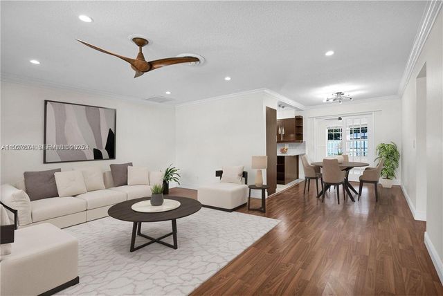 5713 Jefferson St, Hollywood, FL 33023