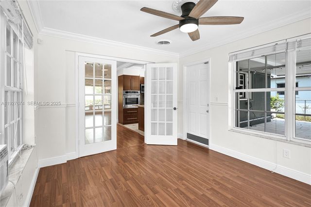 5713 Jefferson St, Hollywood, FL 33023