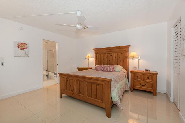 2102 Lucaya Bend J3, Coconut Creek, FL 33066