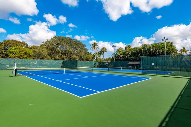 2102 Lucaya Bend J3, Coconut Creek, FL 33066