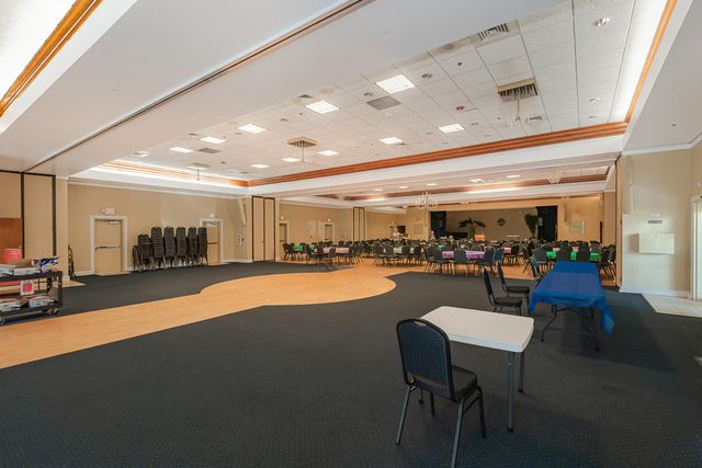 2102 Lucaya Bend J3, Coconut Creek, FL 33066