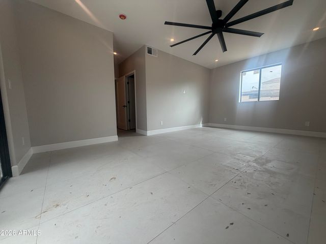 1345 E SHANGRI LA Road, Phoenix, AZ 85020