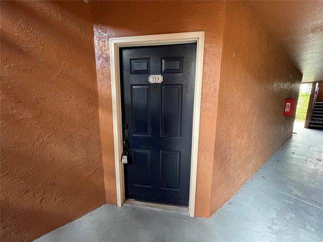 5128 CONROY ROAD 13, Orlando, FL 32811