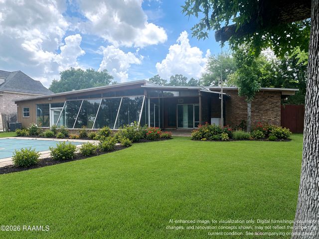 421 E Demanade Drive, Lafayette, LA 70503