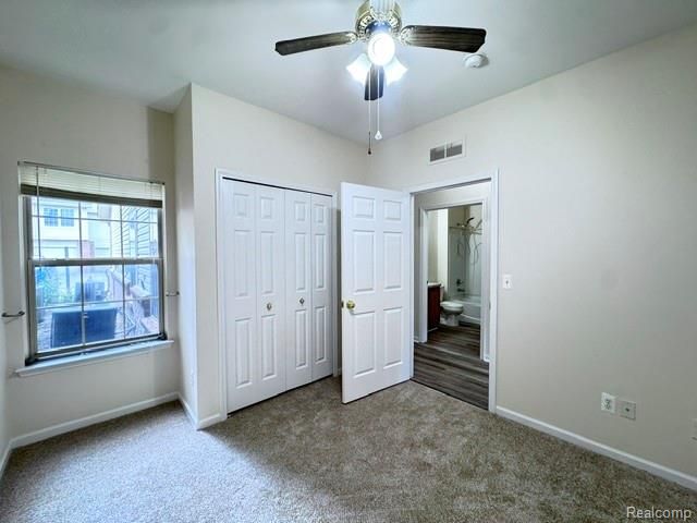 488 Village Drive, Walled Lake, MI 48390