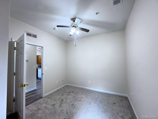 488 Village Drive, Walled Lake, MI 48390