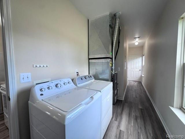 488 Village Drive, Walled Lake, MI 48390