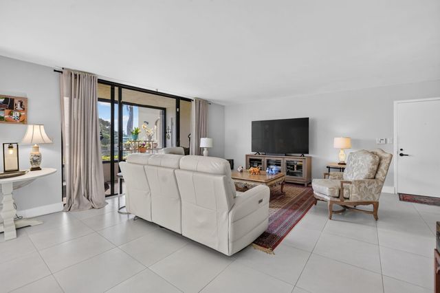 7153 Promenade Drive 101, Boca Raton, FL 33433