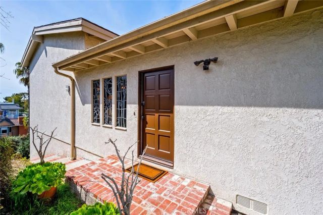 421 Loma Terrace, Laguna Beach, CA 92651