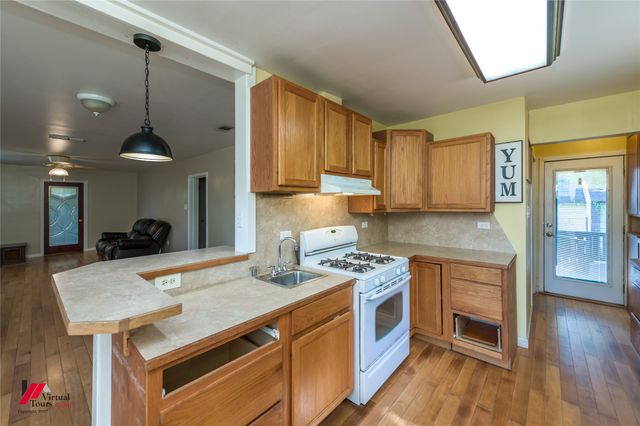 6239 S Lakeshore Drive, Shreveport, LA 71119