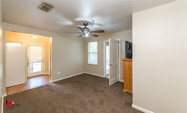 6239 S Lakeshore Drive, Shreveport, LA 71119