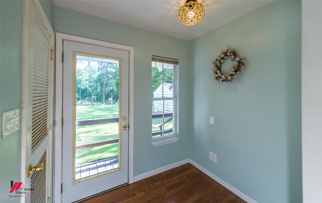 6239 S Lakeshore Drive, Shreveport, LA 71119