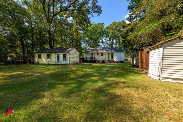 6239 S Lakeshore Drive, Shreveport, LA 71119