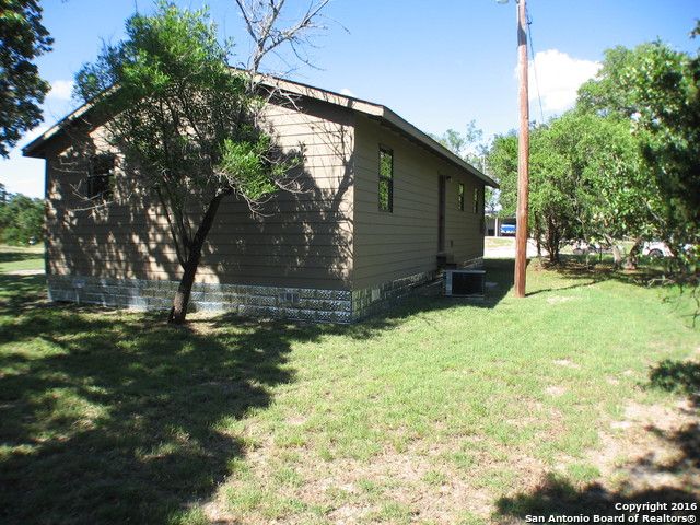 526 TAMARACK DR, Canyon Lake, TX 78133