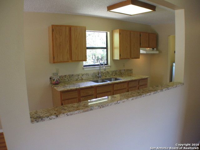 526 TAMARACK DR, Canyon Lake, TX 78133