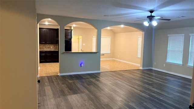 9215 Running Eagle Falls, Tomball, TX 77375