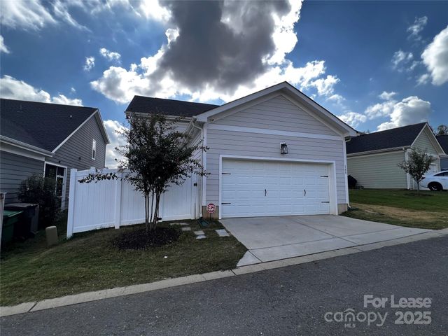 108 Keats Alley, Cramerton, NC 28032