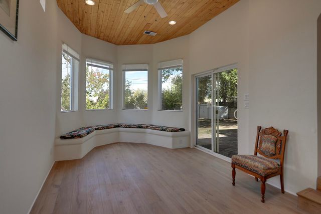 2905 Summit Place NE, Albuquerque, NM 87106