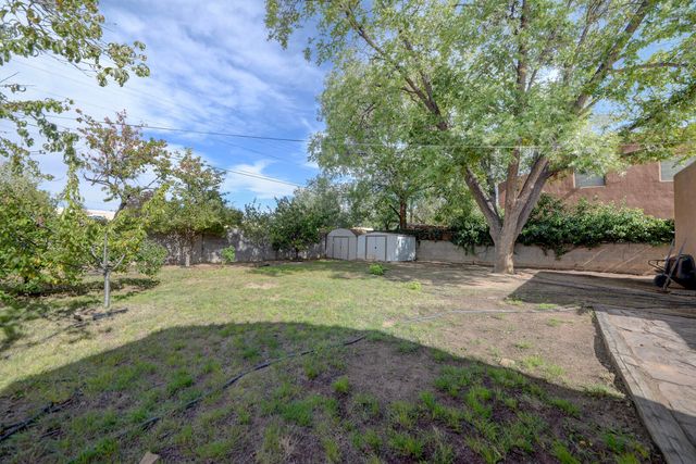 2905 Summit Place NE, Albuquerque, NM 87106