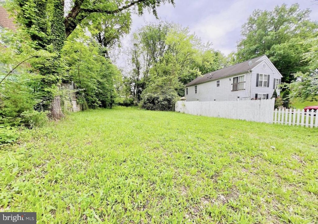 614 CAPITOL HEIGHTS BLVD, Capitol Heights, MD 20743