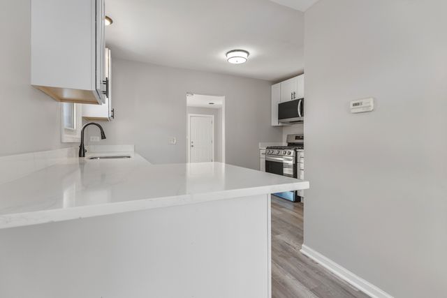 318 Elder Drive, Round Lake Park, IL 60073