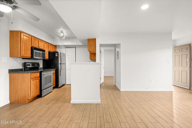 5877 N GRANITE REEF Road 1154, Scottsdale, AZ 85250