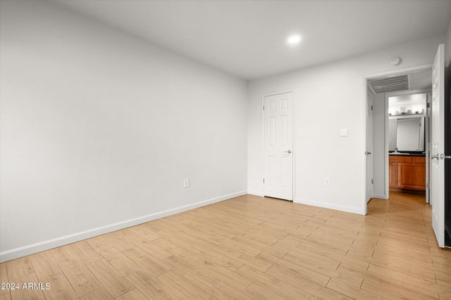 5877 N GRANITE REEF Road 1154, Scottsdale, AZ 85250