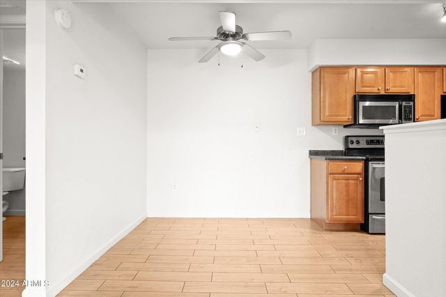 5877 N GRANITE REEF Road 1154, Scottsdale, AZ 85250