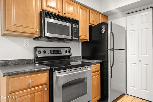 5877 N GRANITE REEF Road 1154, Scottsdale, AZ 85250