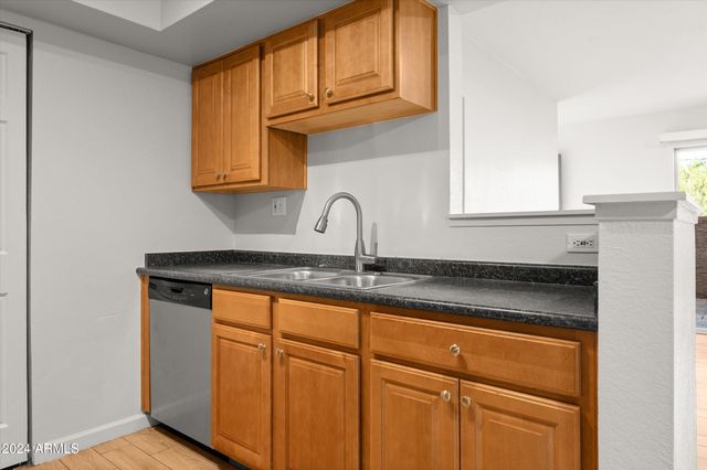 5877 N GRANITE REEF Road 1154, Scottsdale, AZ 85250