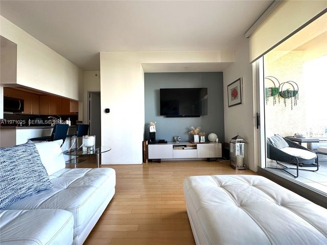 2475 Brickell Ave 1904, Miami, FL 33129