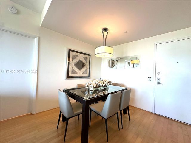 2475 Brickell Ave 1904, Miami, FL 33129