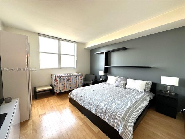 2475 Brickell Ave 1904, Miami, FL 33129