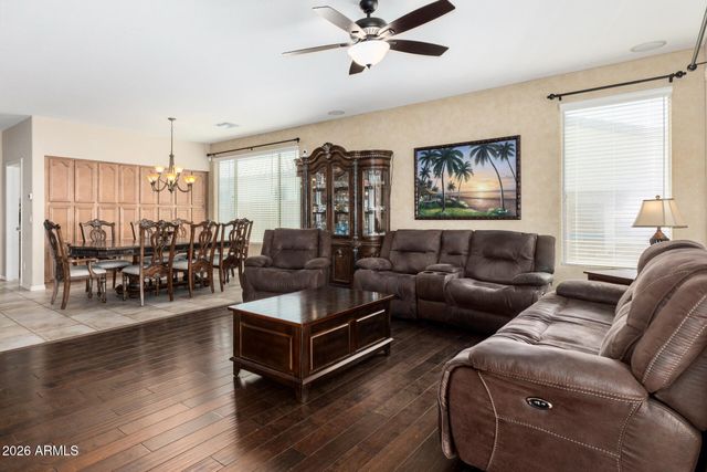 3370 E HORSESHOE Drive, Chandler, AZ 85249