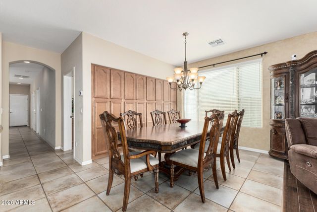 3370 E HORSESHOE Drive, Chandler, AZ 85249