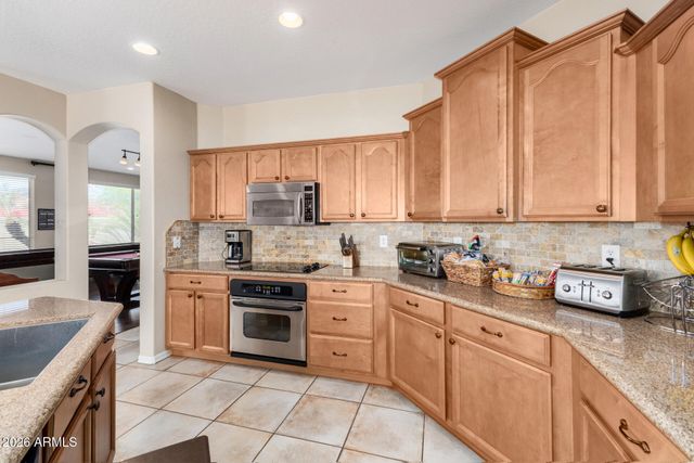 3370 E HORSESHOE Drive, Chandler, AZ 85249