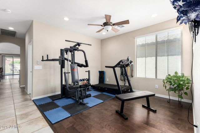 3370 E HORSESHOE Drive, Chandler, AZ 85249