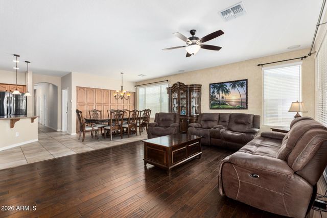 3370 E HORSESHOE Drive, Chandler, AZ 85249