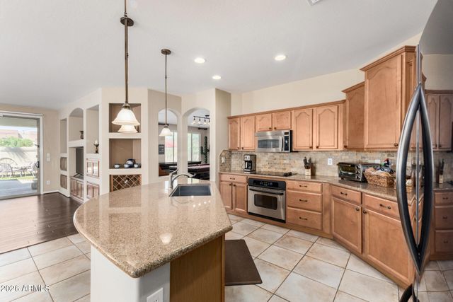 3370 E HORSESHOE Drive, Chandler, AZ 85249