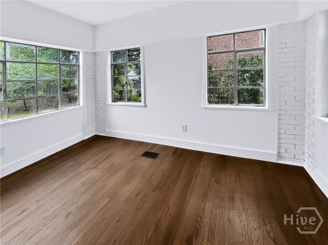602 E 50th Street, Savannah, GA 31405