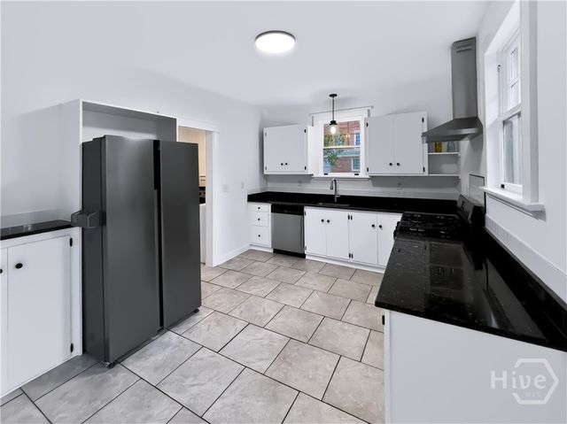 602 E 50th Street, Savannah, GA 31405