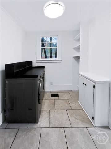 602 E 50th Street, Savannah, GA 31405